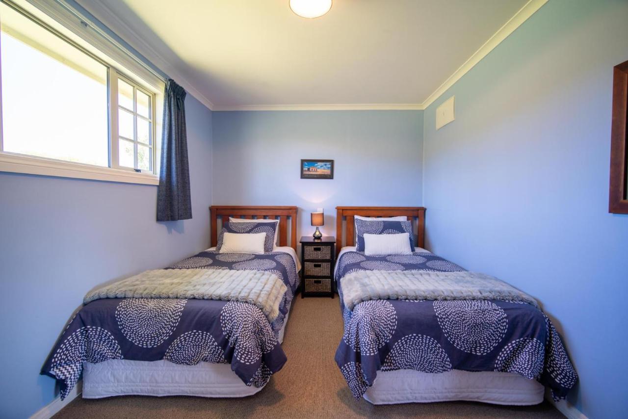 Blue Thistle Cottages Те Анау Екстериор снимка