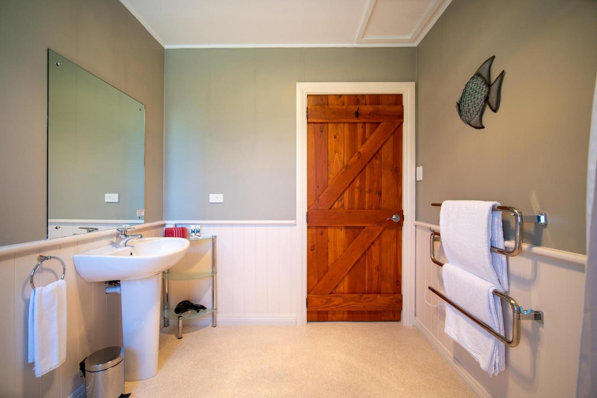 Blue Thistle Cottages Те Анау Стая снимка